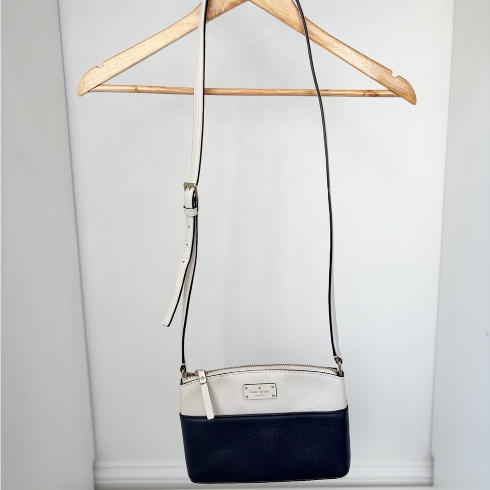 Kate Spade Grove Street Millie - Navy and White Crossbody Bag - Picture 5 of 13